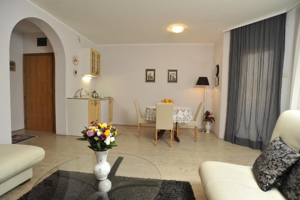 Apartments Izvor Vrdnik Room photo